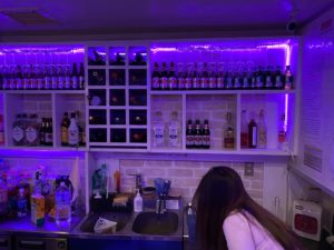 ベトナム ガールズバー 東京